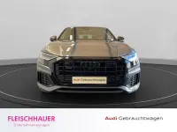 Gebraucht Audi Q8 S-Line 286 PS (210 kW) 2023 Grau SUV