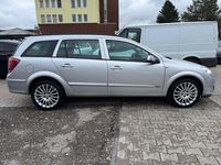 Gebraucht Opel Astra Edition 105 PS (77 kW) 2005 Silber Kombi