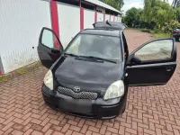 Gebraucht Toyota Yaris 65 PS (47 kW) 2005 Schwarz Kleinwagen