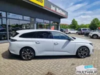 Neu Peugeot 308 SW Allure 131 PS (96 kW) 2025 Okenitweiss metallic Kombi