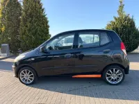 Gebraucht Hyundai i10 67 PS (49 kW) 2010 Schwarz Kleinwagen