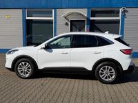 Gebraucht Ford Kuga Titanium 120 PS (88 kW) 2022 Weiß SUV