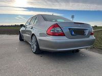 Gebraucht Mercedes E200 Elegance 184 PS (135 kW) 2007 Silber Limousine