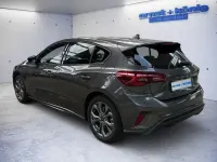 Gebraucht Ford Focus ST-Line 155 PS (114 kW) 2025 Magnetic metallic Limousine