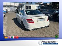 Gebraucht Mercedes C63 AMG AMG 457 PS (336 kW) 2010 Calcitweiß Limousine