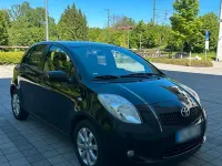 Gebraucht Toyota Yaris 90 PS (66 kW) 2009 Schwarz Kleinwagen