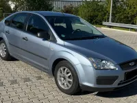 Gebraucht Ford Focus Trend 116 PS (85 kW) 2004 Blau Limousine