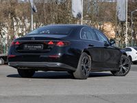 Gebraucht Mercedes E220 Avantgarde 197 PS (144 kW) 2023 Unilack schwarz Limousine