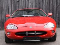 Używany Jaguar XK8 284 KM (208 kW) 2000 Czerwony Kabriolet