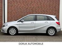 Gebraucht Mercedes B180 122 PS (89 kW) 2012 Silber Van / Kleinbus