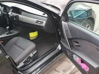 Gebraucht BMW 523 177 PS (130 kW) 2006 Schwarz Limousine