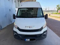 Używany Iveco Daily 136 KM (100 kW) 2017 Biały Minivan