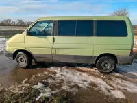Gebraucht VW Multivan 102 PS (75 kW) 1997 Grün Van / Kleinbus