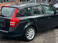 Używany Kia Ceed EX 109 KM (80 kW) 2009 Czarny Hatchback