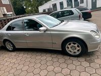 Gebraucht Mercedes E320 204 PS (150 kW) 2004 Silber Limousine