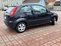 Gebraucht Ford Fiesta 69 PS (50 kW) 2005 Blau Kleinwagen