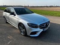 Gebraucht Mercedes E220 AMG 194 PS (142 kW) 2018 Silber Kombi