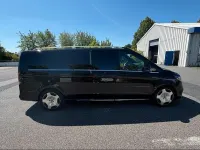 Gebraucht Mercedes V300 Exclusive 231 PS (169 kW) 2026 Obsidianschwarz Van / Kleinbus