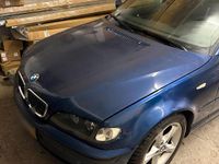 Gebraucht BMW 318 143 PS (105 kW) 2004 Blau Kombi