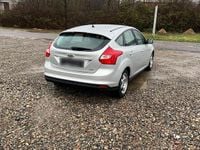 Second-hand Ford Focus 125 CP (91 kW) 2012 Argintiu Berlinǎ