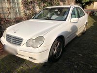 Gebraucht Mercedes C220 Elegance 140 PS (102 kW) 2003 Weiß Limousine