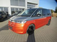 Gebraucht VW Multivan Style 150 PS (110 kW) 2023 Silber Van