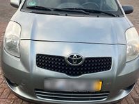 Gebraucht Toyota Yaris Cool 87 PS (63 kW) 2008 Silber Kleinwagen