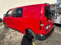Gebraucht Toyota Proace Comfort 116 PS (85 kW) 2017 Rot Van / Kleinbus