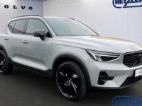 Neu Volvo XC40 Plus 197 PS (144 kW) 2025 Grau SUV