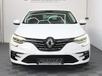 Gebraucht Renault Mégane IV Intens 160 PS (117 kW) 2021 Weiß Limousine