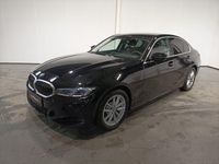 Gebraucht BMW 330 Sport Line 286 PS (210 kW) 2023 Schwarz Limousine