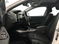 Gebraucht BMW 118 Advantage 140 PS (102 kW) 2023 Alpinweiß uni Kleinwagen