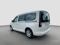 Używany VW Caddy 102 KM (75 kW) 2023 Biały Minivan