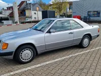 Gebraucht Mercedes 230 136 PS (100 kW) 1991 Silber Coupé