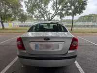 Gebraucht Ford Focus Ghia 116 PS (85 kW) 2005 Silber Limousine