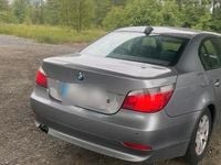 Gebraucht BMW 520 170 PS (125 kW) 2005 Gold Limousine