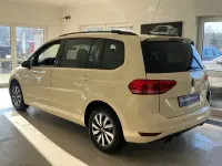Gebraucht VW Touran 150 PS (110 kW) 2025 Hellelfenbein Van / Kleinbus