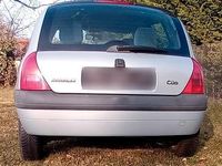 Gebraucht Renault Clio II 58 PS (42 kW) 2001 Silber Kleinwagen