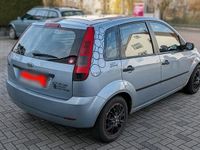 Gebraucht Ford Fiesta 80 PS (58 kW) 2005 Blau Kleinwagen
