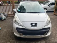 Gebraucht Peugeot 207 90 PS (66 kW) 2009 Weiß Limousine