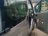 Gebraucht Opel Vivaro 114 PS (83 kW) 2009 Silber Van / Kleinbus