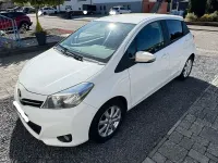 Gebraucht Toyota Yaris Edition 99 PS (72 kW) 2013 Weiß Kleinwagen