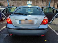 Gebraucht Ford Mondeo 125 PS (91 kW) 2005 Blau Limousine