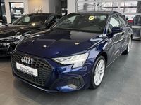 Gebraucht Audi A3 Ambiente 150 PS (110 kW) 2021 Blau Limousine