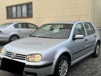 Gebraucht VW Golf IV 106 PS (77 kW) 2003 Silber Kleinwagen
