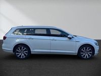 Gebraucht VW Passat GTE 218 PS (160 kW) 2018 Oryx white motherofpearl eff Kombi