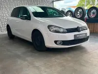 Gebraucht VW Golf VI Style 80 PS (58 kW) 2011 Weiß Kleinwagen