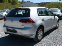 Gebraucht VW Golf VII Trendline 110 PS (80 kW) 2016 Silber Limousine