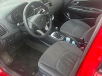 Gebraucht Kia Rio 84 PS (61 kW) 2011 Rot Kleinwagen