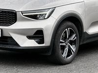 Gebraucht Volvo XC40 Plus 163 PS (119 kW) 2023 Bright dusk / metallic SUV